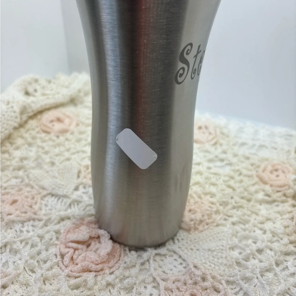Embellished stainless steel Stephanie tumbler with lid